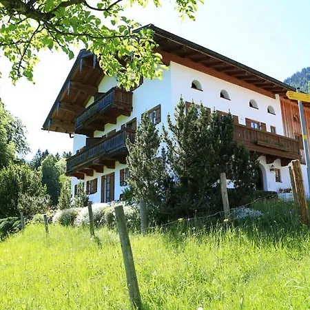 Berggasthaus Weingarten רוהפולדינג